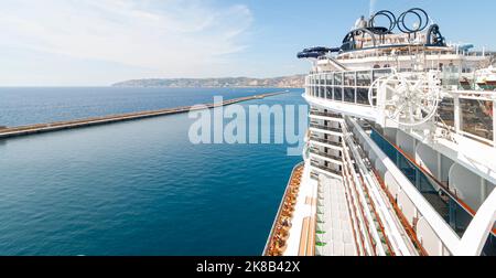 Marseille, France - 08 septembre 2018: Le navire de croisière le MSC Seaview, un navire de croisière de MSC Cruises, appelant au terminal de croisière de Marseille. Banque D'Images