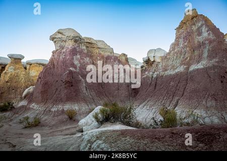 Photo prise dans Paint Mines Interpretive Park dans les plaines orientales du Colorado (près de Calhan) - cette région est formée par les vents et contient des merveilles naturelles. Banque D'Images