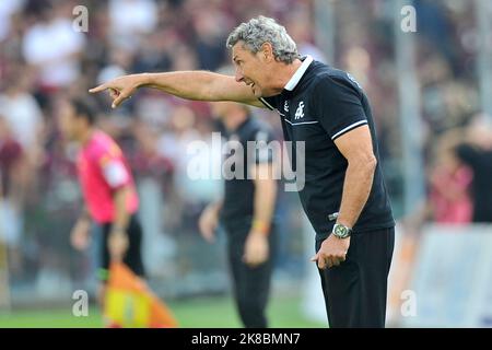 Salerno, Italie. 22nd octobre 2022. Luca Gotti entraîneur de Spezia, pendant le match de la série italienne Une ligue entre Salerntana vs Spezia résultat final, Salerntana 1, Spezia 0, match joué au stade Arechi. Crédit: Vincenzo Izzo/Alamy Live News Banque D'Images
