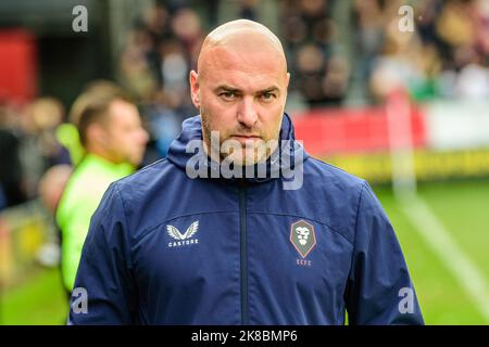 Salford, Royaume-Uni. 22nd octobre 2022. Neil Wood, directeur de Salford City pendant le match Sky Bet League 2 entre Salford City et Stockport County à Moor Lane, Salford, le samedi 22nd octobre 2022. (Credit: Ian Charles | MI News) Credit: MI News & Sport /Alay Live News Banque D'Images