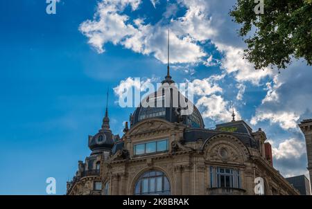 Bâtiment de style classique, place de la comédie, à Montpellier, Occitanie, France Banque D'Images