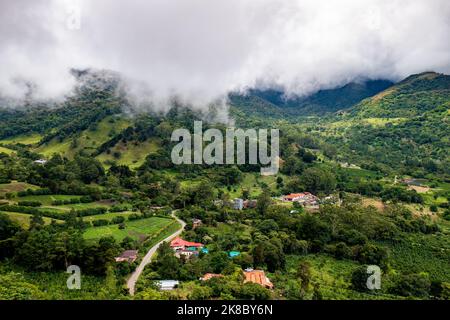 Vue aérienne de Boquete dans la province de Chiriqui, dans l'ouest du Panama. Banque D'Images