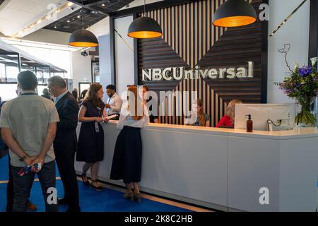 Cannes, France, 17 octobre 2022, NBC Universal au salon MIPCOM 2022 - le marché mondial du contenu de divertissement © ifnm Banque D'Images