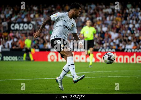 Valence, Espagne, 22 octobre 2022. Justin Kluivert de Valencia CF Pendant le match espagnol de la Liga Santander entre Valencia CF et RCD Mallorca au stade Mestalla. Photo de Jose Miguel Fernandez /Alamy Live News ) Banque D'Images