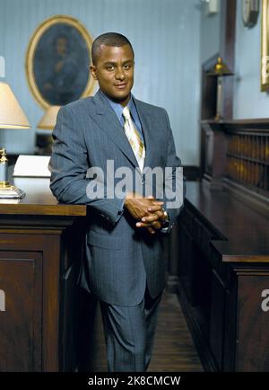 Yanic Truesdale Television: Gilmore Girls (TV-série) personnages: Michel Gerard USA 2000-2007, 05 octobre 2000 **AVERTISSEMENT** cette photographie est à usage éditorial exclusif et est le copyright de WARNER BROS. TV et/ou le photographe désigné par la Société de film ou de production et ne peut être reproduit que par des publications en conjonction avec la promotion du film ci-dessus. Crédit obligatoire pour WARNER BROS. Un téléviseur est requis. Le photographe doit également être crédité lorsqu'il est connu. Aucune utilisation commerciale ne peut être accordée sans l'autorisation écrite de la Société du film. Banque D'Images