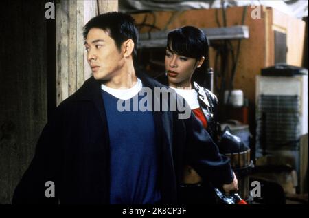 Jet Li & Aaliyah film: Romeo must Die (USA 2000) personnages: Han Sing, Trish O'day Directeur: Andrzej Bartkowiak 20 mars 2000 **AVERTISSEMENT** cette photographie est à usage éditorial exclusif et est le copyright de WARNER BROS. Et/ou le photographe assigné par la Société du film ou de la production et ne peut être reproduite que par des publications dans le cadre de la promotion du film ci-dessus. Un crédit obligatoire pour WARNER BROS est requis. Le photographe doit également être crédité lorsqu'il est connu. Aucune utilisation commerciale ne peut être accordée sans l'autorisation écrite de la Société du film. Banque D'Images