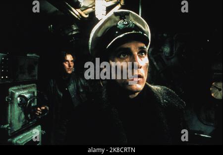 Matthew McConaughey film: U-571 (2000) personnages: Le lieutenant Andrew Tyler, dirigeant Directeur: Jonathan Mostow 17 avril 2000 **AVERTISSEMENT** cette photographie est destinée à un usage éditorial exclusif et est protégée par les droits d'auteur des IMAGES UNIVERSELLES et/ou du photographe attribué par la Société de film ou de production et ne peut être reproduite que par des publications dans le cadre de la promotion du film ci-dessus. Un crédit obligatoire pour LES PHOTOS UNIVERSELLES est requis. Le photographe doit également être crédité lorsqu'il est connu. Aucune utilisation commerciale ne peut être accordée sans l'autorisation écrite de la Société du film. Banque D'Images