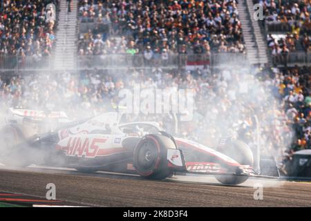 Austin, Texas, États-Unis. 22nd octobre 2022. Mick Schumacher (GER) Haas VF-22 spins. 22.10.2022. Formula 1 World Championship, Rd 19, Grand Prix des États-Unis, Austin, Texas, États-Unis, Journée de qualification. Le crédit photo doit être lu : images XPB/Press Association. Crédit : XPB Images Ltd/Alamy Live News Banque D'Images