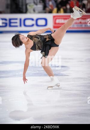 Norwood, Massachusetts, États-Unis. 22nd octobre 2022. Kaori Sakamoto, du Japon, skate pendant le programme féminin Short au concours de patinage artistique de l'UIP Skate America sur 22 octobre 2022 à Norwood, aux États-Unis d'Amérique. Crédit : Mathieu Belanger/AFLO/Alay Live News Banque D'Images