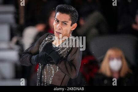 Norwood, Massachusetts, États-Unis. 22nd octobre 2022. Donovan Carrillo, du Mexique, skate pendant le programme de libre-homme au concours de patinage artistique de l'UIP Skate America sur 22 octobre 2022, à Norwood, aux États-Unis d'Amérique. Crédit : Mathieu Belanger/AFLO/Alay Live News Banque D'Images