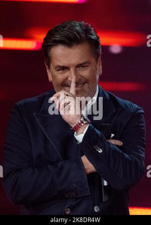 Leipzig, Allemagne. 21st octobre 2022. Le chanteur de pop allemand Thomas Anders sera sur scène dans le programme de télévision 'Das große Schlaggerjubiläum 2022' à Leipzig. Le spectacle sera diffusé le samedi soir (octobre 22, 2022) sur le radiodiffuseur public allemand Ersten. Credit: Hendrik Schmidt/dpa/Alay Live News Banque D'Images