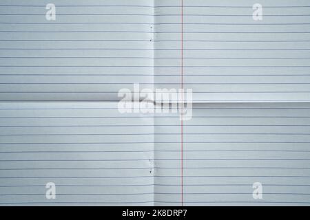 Papier blanc doublé plié en arrière-plan à quatre fractions Banque D'Images
