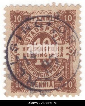 FINLANDE - 1866 : timbre de poste local brun de 10 pennia représentant des chiffres dans un ovale. Helsingfors (Helsinki) Stadpost a émis un poste local Banque D'Images