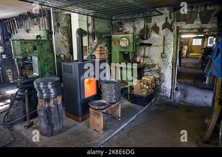 Poêles en fer forgé, moulin à marteaux, Monument culturel de l'année 2022, Bad Oberdorf im Ostrachtal, Allgaeu, Bavière, Allemagne Banque D'Images