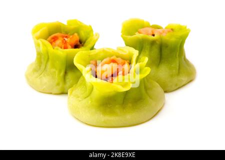 Shumai vert chinois sur fond blanc Banque D'Images