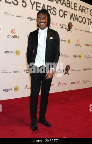 22 octobre 2022, Santa Monica, CA, Etats-Unis: LOS ANGELES - OCT 22: DDG aka Darryl Dwayne Granberry Jr au Gala annuel d'art portable 5th au Barker Hanger on 22 octobre 2022 à Santa Monica, CA (image de crédit: © Kay Blake/ZUMA Press Wire) Banque D'Images