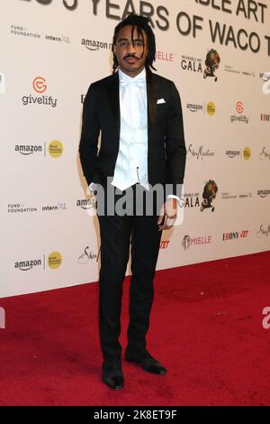 22 octobre 2022, Santa Monica, CA, Etats-Unis: LOS ANGELES - OCT 22: DDG aka Darryl Dwayne Granberry Jr au Gala annuel d'art portable 5th au Barker Hanger on 22 octobre 2022 à Santa Monica, CA (image de crédit: © Kay Blake/ZUMA Press Wire) Banque D'Images