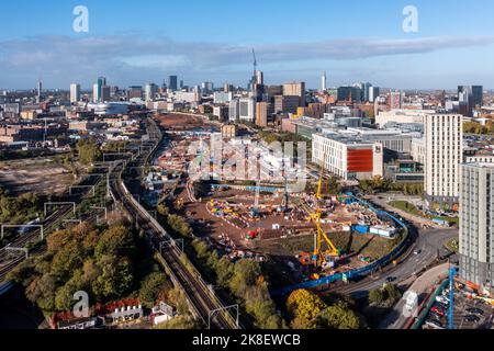 BIRMINGHAM, ROYAUME-UNI - 17 OCTOBRE 2022. Vue aérienne du chantier du projet ferroviaire HS2 dans le centre-ville de Birmingham Banque D'Images