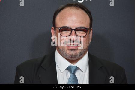 Cologne, Allemagne. 22nd octobre 2022. L'acteur Danilo Chammas arrive pour la projection du film "l'illusion de l'abondance" au 32nd Festival du film de Cologne (ex: Conférence de Cologne) 2022, un festival international du film. Credit: Horst Galuschka/dpa/Horst Galuschka dpa/Alay Live News Banque D'Images