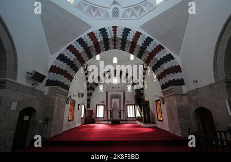 La mosquée Beyazit Pasha, située à Amasya, en Turquie, a été construite au 15th siècle. Banque D'Images