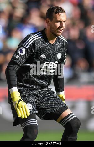 Danny Ward #1 de Leicester City pendant le match de Premier League Wolverhampton Wanderers vs Leicester City à Molineux, Wolverhampton, Royaume-Uni, 23rd octobre 2022 (photo de Mike Jones/News Images) Banque D'Images