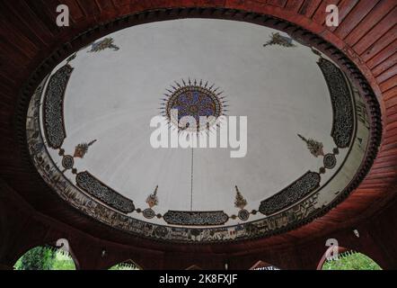 Situé à Amasya, Turquie, la mosquée et le complexe Sultan 2.Beyazit a été construit en 1486. Banque D'Images