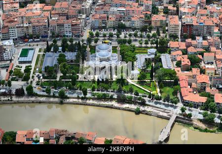 Situé à Amasya, Turquie, la mosquée et le complexe Sultan 2.Beyazit a été construit en 1486. Banque D'Images