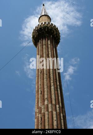 Situé à Amasya, Turquie, la mosquée et le complexe Sultan 2.Beyazit a été construit en 1486. Banque D'Images