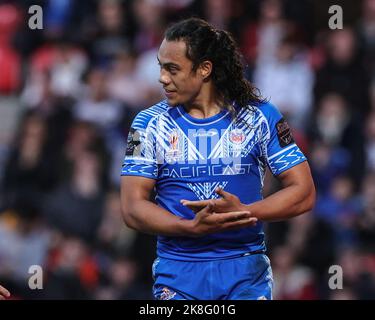 Jarome Luai des Samoa célèbre son essai lors de la coupe du monde de rugby 2021 coupe du monde de groupe A match Samoa contre la Grèce au stade Eco-Power, Doncaster, Royaume-Uni, 23rd octobre 2022 (photo de Mark Cosgrove/News Images) Banque D'Images