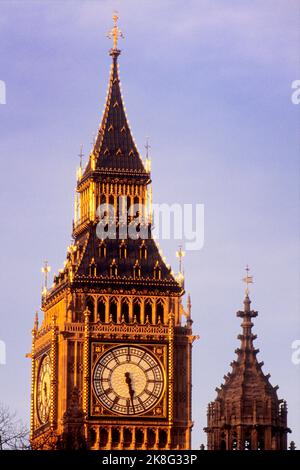 Tour de l'horloge de Big Ben, Chambre du Parlement, Londres, Angleterre. Aussi connu sous le nom de Elizabeth Tower et St Stephen's et Great Bell Tower Palace de Westminster. Banque D'Images