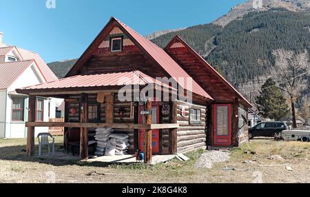 Une maison résidentielle à Silverton, Colorado, États-Unis, le 15 octobre 2022. Banque D'Images