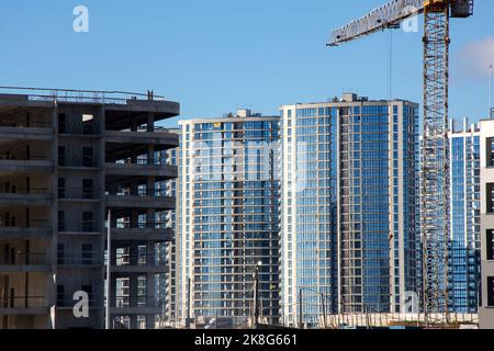 Bélarus, Minsk - 20 octobre 2022 : chantier de construction de minsk, gros plan sur le monde Banque D'Images