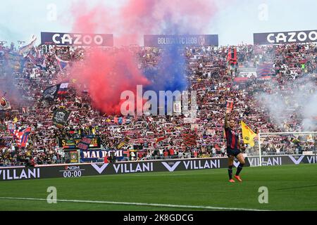 Bologne, Italie. 23rd octobre 2022. Supporters du FC de Bologne pendant le FC de Bologne vs US Lecce, football italien série A match à Bologne, Italie, 23 octobre 2022 crédit: Agence de photo indépendante/Alamy Live News Banque D'Images