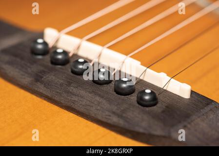 Prises dans le studio à domicile Images d'un guitares acoustique et d'un résonateur. Prises de vue peut être idéal pour les couvertures de livre/album de musique Banque D'Images