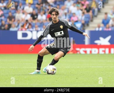 Sabadell, Barcelone, Espagne. 23rd octobre 2022. Barcelone Espagne 23.10.2022 Alex Collado (Elche CF ) contrôle le ballon pendant la Liga Santander entre Espanyol et Elche CF au stade RCDE le 23 octobre 2022 à Barcelone. (Image de crédit : © Xavi Urgeles/ZUMA Press Wire) Banque D'Images