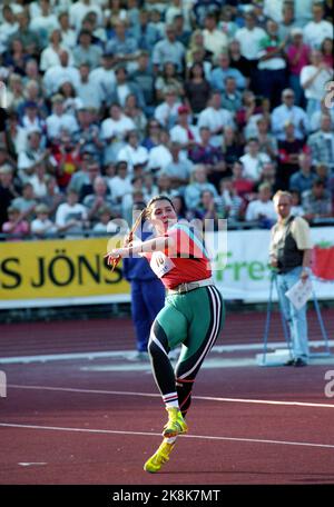 Oslo 19940722 Jeux Bislett en athlétisme. Skewining Natalja agrafé / Nathalia Shikolenko en action. Photo: Erik Johansen / NTB Banque D'Images