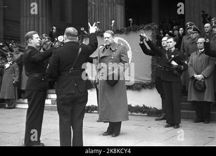 Oslo 19411102. Motif oiseaux sur la place de l'université. 3000 hommes jurent allégeance au leader de la Nouvelle-Écosse, Vidkun Quusling (au milieu). Saluez Hirden par Hitler à Oslo. Photo: Johnsen / NTB Banque D'Images
