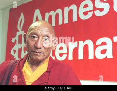 Amnesty International a repris le moine tibétain Palden Gyatso, qui est en prison depuis 33 ans, en Norvège à l'occasion de la visite du président chinois Jiang Zemin. Photo NTB: Par Løchen Banque D'Images