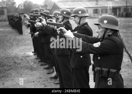 Septembre 1943. La formation d'armes de Hirden à Holmestrand. Photo: Johnsen / NTB Banque D'Images