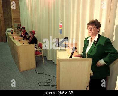 Karasjok 19950221. Le Premier ministre Gro Harlem Brundtland a pris la parole au cours de la visite au Parlement sami. Photo: Gorm Kallestad NTB / NTB Banque D'Images