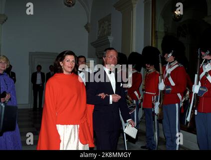 Copenhague 18 avril 1990. La reine Margrethe du Danemark a 50 ans. Ici, le roi Carl Gustaf de Suède et la reine Silvia Christiansborg arrivent pour un dîner. Photo: Jens Kvale / NTB / NTB Banque D'Images