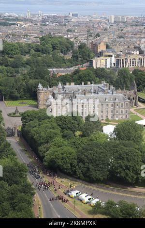 Groupe du Royal Regiment of Scotland et de la Compagnie Balaklava - pendant les réhérénales de la cérémonie des clefs, Holyroodhouse Edinburgh juin 2022 Banque D'Images