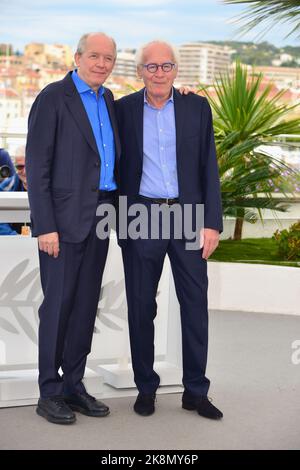 Luc Dardenne, Jean-Pierre Dardenne Photocall du film 'Tori et Lokita' ('Tori et Lokita') 75th Festival de Cannes 25 mai 2022 Banque D'Images