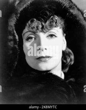 Anna Karenina USA, 1935 Directeur : Clarence Brown Greta Garbo du roman de Lev Tolstoy (Comte Leo Tolstoy) Banque D'Images