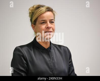 Holzwickede, Rhénanie-du-Nord-Westphalie, Allemagne - Mona Neubaur, Ministre de l'économie, de l'industrie, de la protection du climat et de l'énergie et Vice-Premier Ministre o Banque D'Images