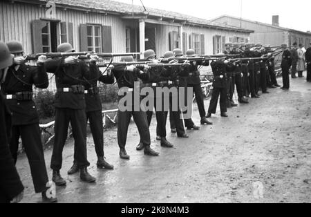 Septembre 1943. La formation d'armes de Hirden à Holmestrand. Photo: Johnsen / NTB Banque D'Images