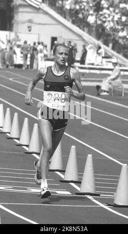 Los Angeles, 19840805. Les Jeux Olympiques de Los Angeles. Marathon pour les femmes. Grete Waitz en action pendant la course marathon où elle a remporté la médaille d'argent pendant les Jeux Olympiques. Photo: Knut Nedsås NTB / NTB Banque D'Images