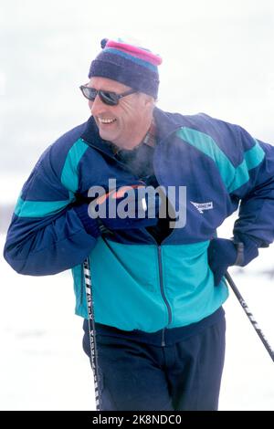 Pâques 1990 - la famille royale à Sikkilsdalen. Crown Prince Harald sur le ski. Sourit et est heureux. Fumeur. Photo: Impaire Steinar Tøllefsen / NTB Banque D'Images