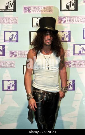 Rotterdam, pays-Bas 19971106. Slash (anciennement Guns n'Roses) a été l'un des lauréats lors des « MTV Europe Music Awards 1997 » au stade Ahoy. (Saul Hudson) photo Lise Åserud / NTB / NTB Banque D'Images