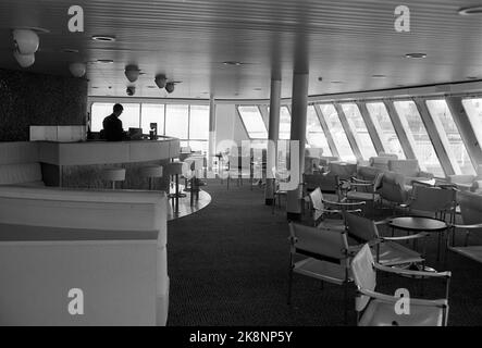 Oslo 19710514 bateau de croisière Sea Venture au quai d'Oslo. Intérieur, salon avec fenêtres panoramiques. Photo: NTB / NTB Banque D'Images